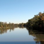 desplaines Open stretches of the Des Plaines River appear regularly along the trail.